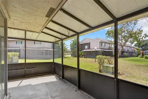 1343 Sussex Drive North Lauderdale FL 33068