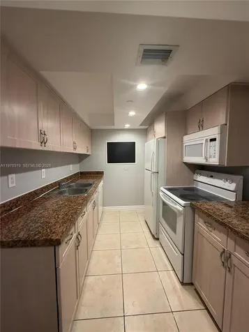 17600 N Bay Road Sunny Isles Beach FL 33160