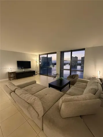 17600 N Bay Road Sunny Isles Beach FL 33160
