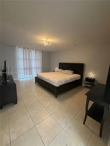 17600 N Bay Road Sunny Isles Beach FL 33160