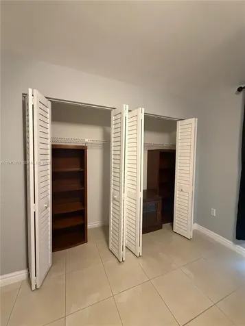 17600 N Bay Road Sunny Isles Beach FL 33160