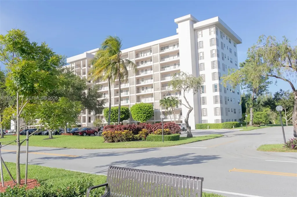 3250 N Palm Aire Drive Pompano Beach FL 33069