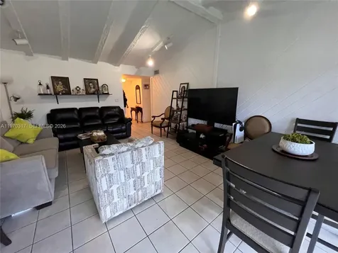 11028 SW 123rd Place Miami FL 33186