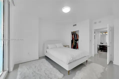 253 NE 2nd Street Miami FL 33132