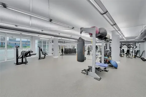 253 NE 2nd Street Miami FL 33132