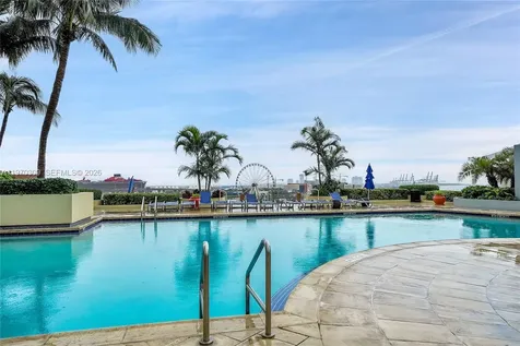 253 NE 2nd Street Miami FL 33132