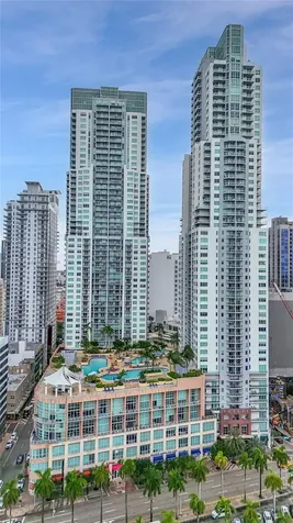 253 NE 2nd Street Miami FL 33132