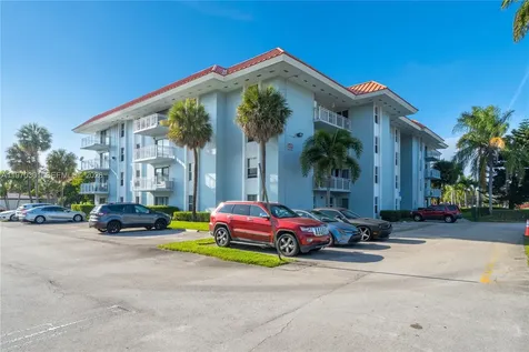 455 S Pine Island Road Plantation FL 33324