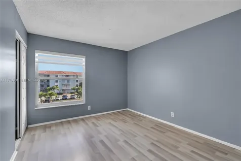 455 S Pine Island Road Plantation FL 33324