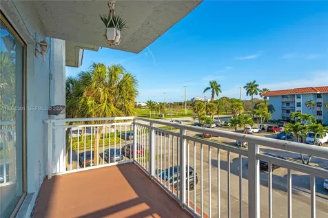 455 S Pine Island Road Plantation FL 33324