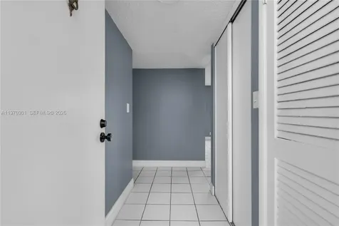 455 S Pine Island Road Plantation FL 33324