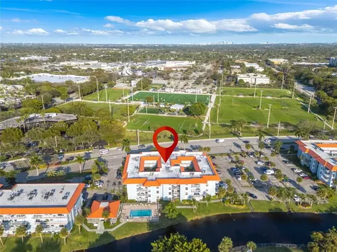 455 S Pine Island Road Plantation FL 33324