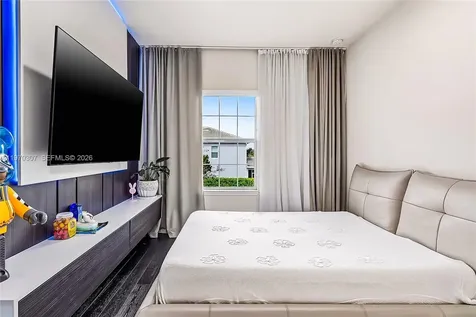 4566 Ficus Street Hollywood FL 33021