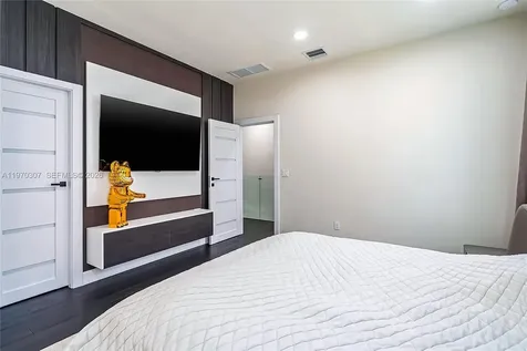4566 Ficus Street Hollywood FL 33021