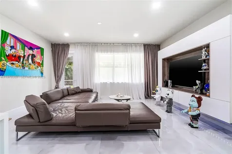 4566 Ficus Street Hollywood FL 33021