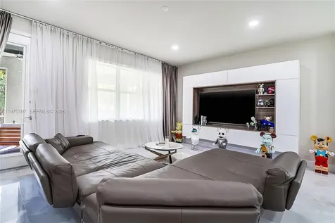 4566 Ficus Street Hollywood FL 33021