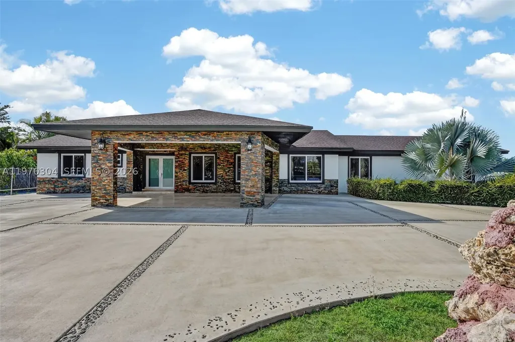 19390 SW 312th Street Homestead FL 33030
