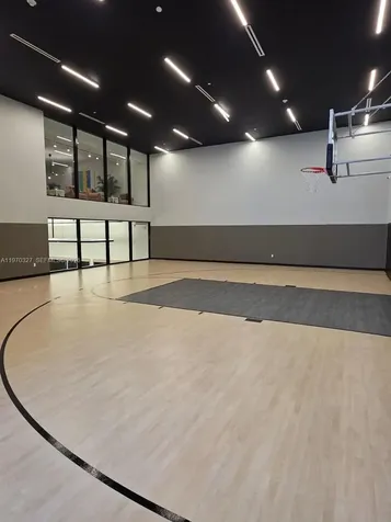 225 N Miami Avenue Miami FL 33128