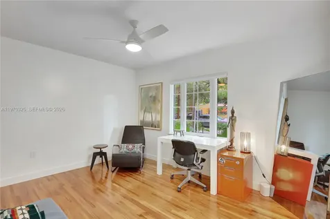 842 NW 9th Court Miami FL 33136