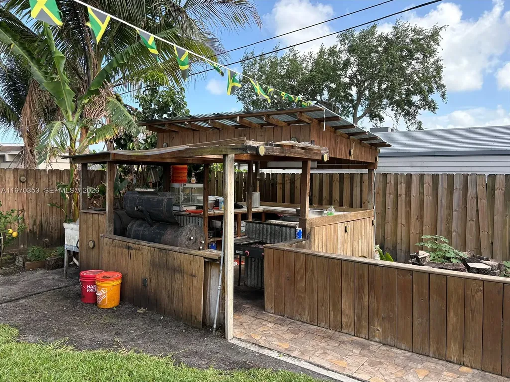 5632 Hayes Street Hollywood FL 33021