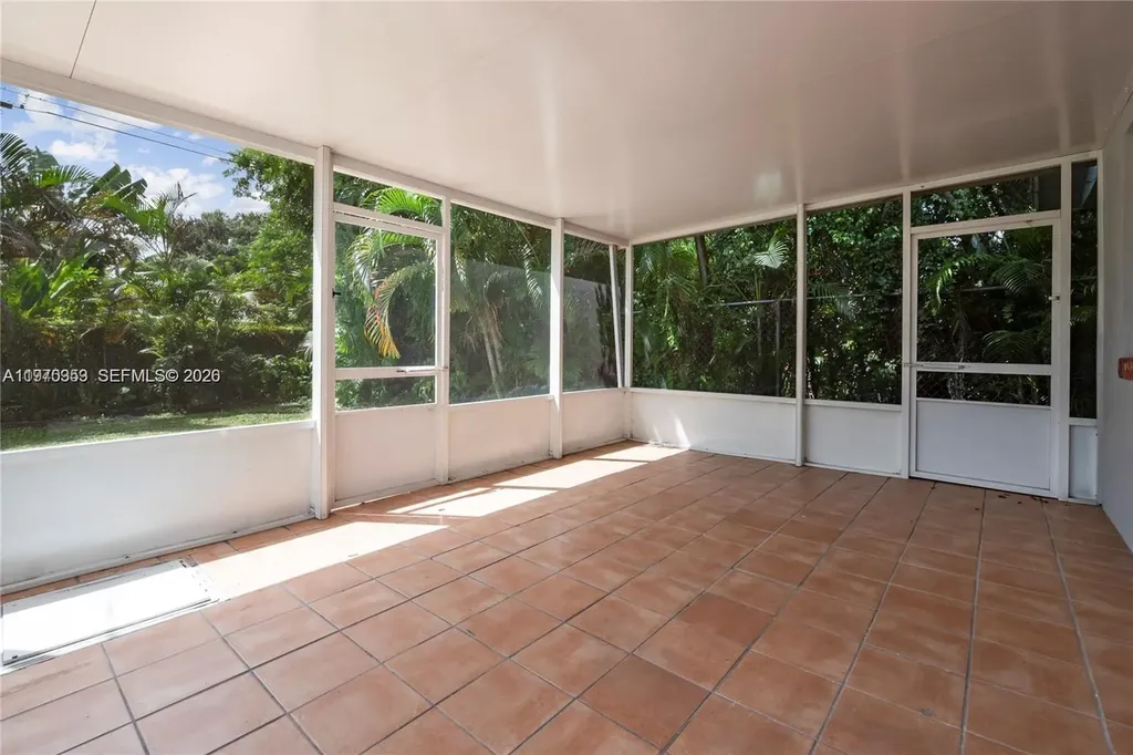 5632 Hayes Street Hollywood FL 33021