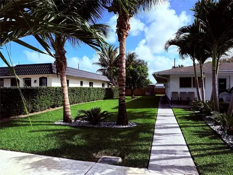 5632 Hayes Street Hollywood FL 33021