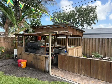 5632 Hayes Street Hollywood FL 33021