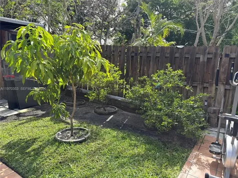 5632 Hayes Street Hollywood FL 33021