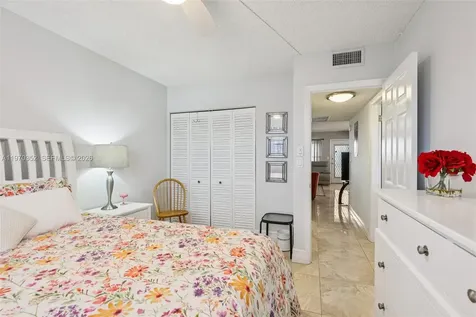 804 SE 7th Street Deerfield Beach FL 33441