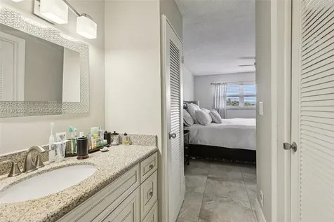 804 SE 7th Street Deerfield Beach FL 33441
