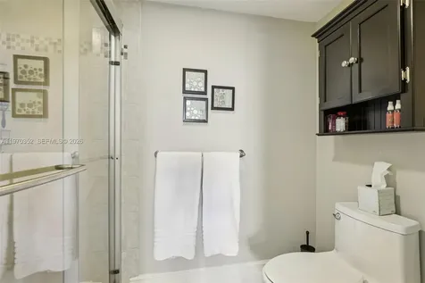 804 SE 7th Street Deerfield Beach FL 33441