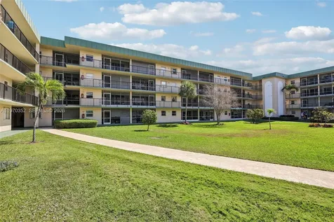 804 SE 7th Street Deerfield Beach FL 33441