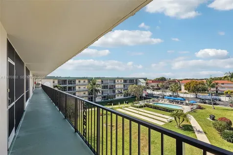804 SE 7th Street Deerfield Beach FL 33441