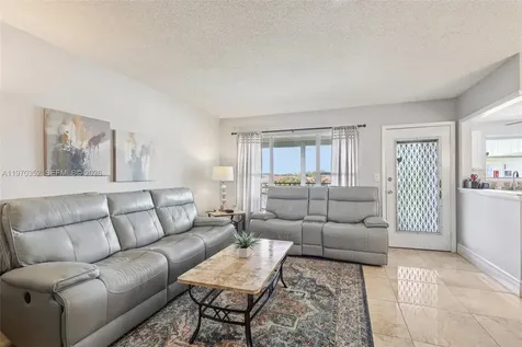 804 SE 7th Street Deerfield Beach FL 33441