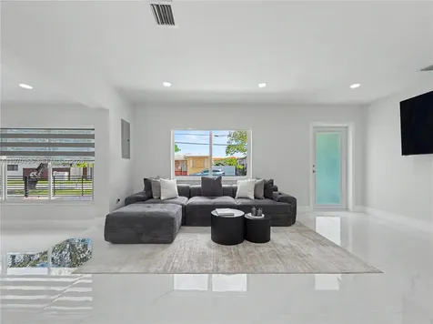 1530 SW 24th Avenue Miami FL 33145