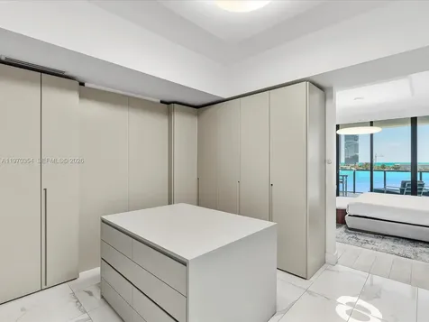 5500 Island Estates Drive Aventura FL 33160