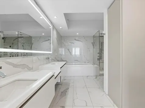 5500 Island Estates Drive Aventura FL 33160