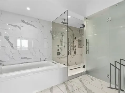 5500 Island Estates Drive Aventura FL 33160