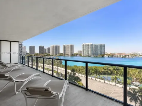 5500 Island Estates Drive Aventura FL 33160