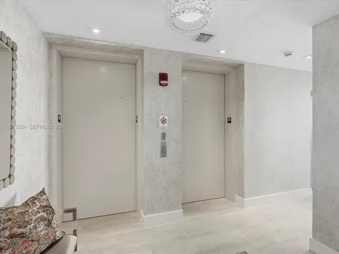 5500 Island Estates Drive Aventura FL 33160