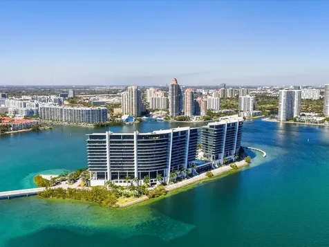 5500 Island Estates Drive Aventura FL 33160