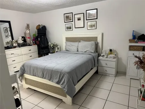 5050 NW 7th Street Miami FL 33126