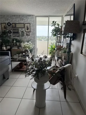 5050 NW 7th Street Miami FL 33126