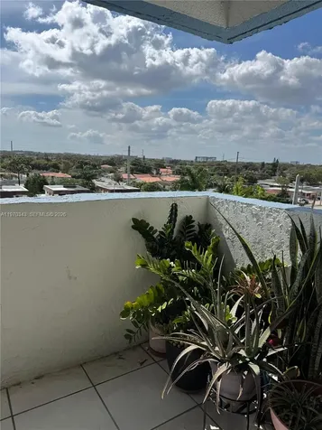 5050 NW 7th Street Miami FL 33126