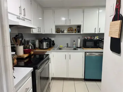 5050 NW 7th Street Miami FL 33126
