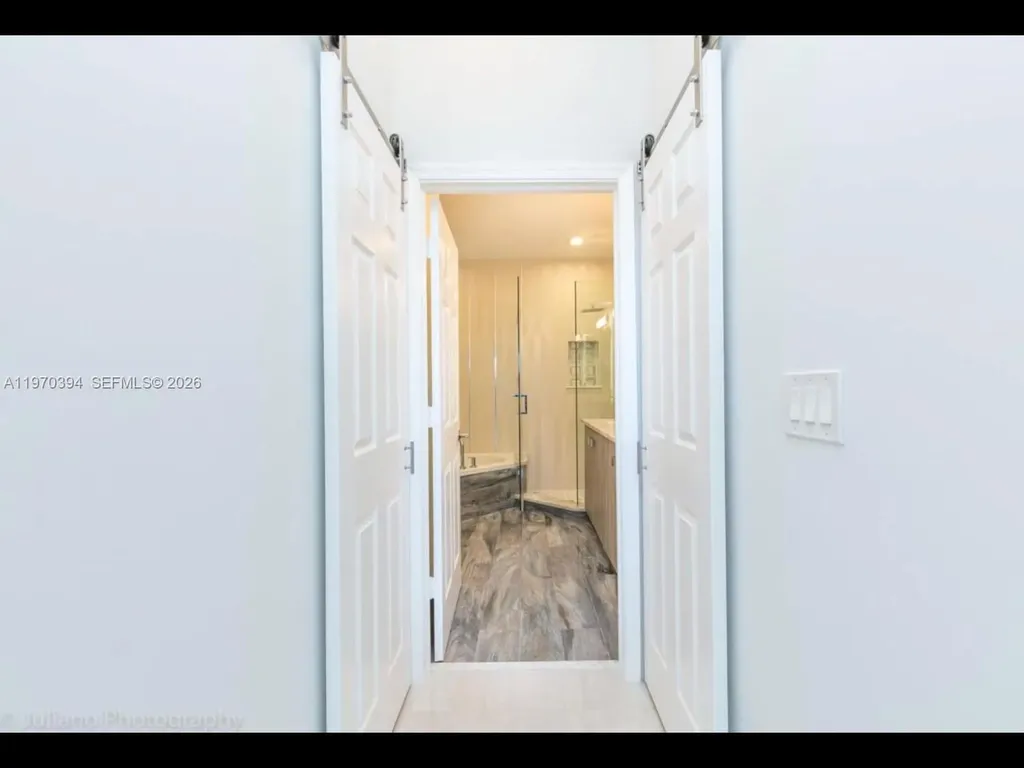 621 NE 8th Avenue Fort Lauderdale FL 33304