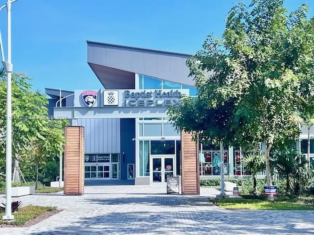 621 NE 8th Avenue Fort Lauderdale FL 33304
