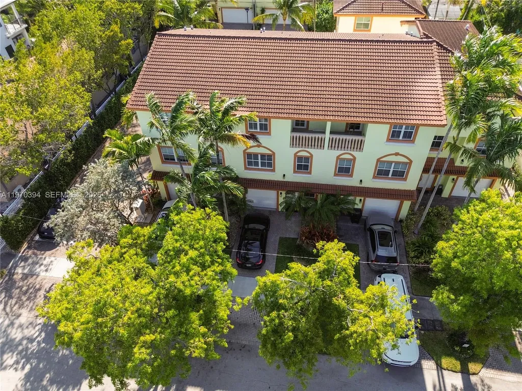 621 NE 8th Avenue Fort Lauderdale FL 33304