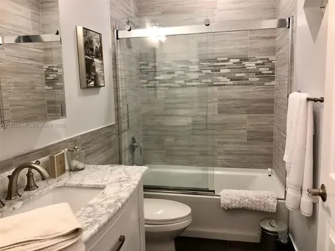 621 NE 8th Avenue Fort Lauderdale FL 33304