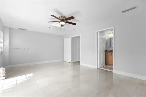 621 NE 8th Avenue Fort Lauderdale FL 33304